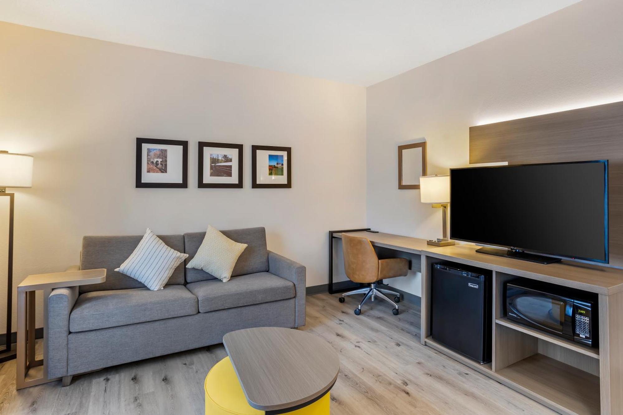 Hotel Comfort & 3*