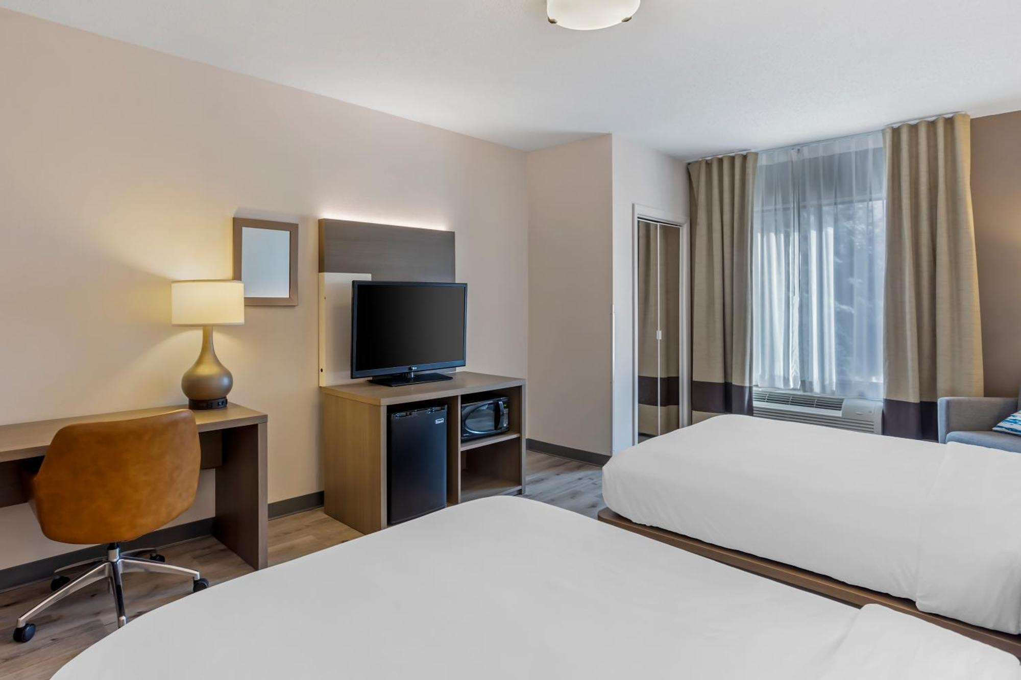 Hotel Comfort & 3*