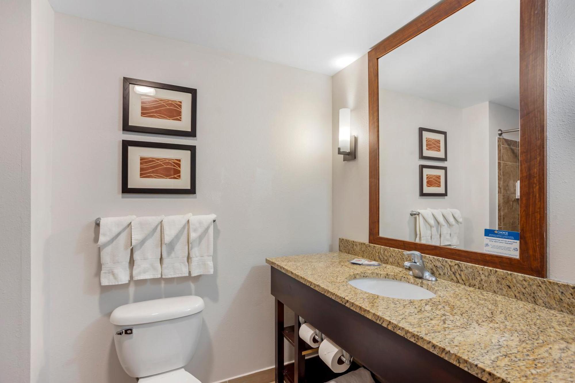 Hotel Comfort &